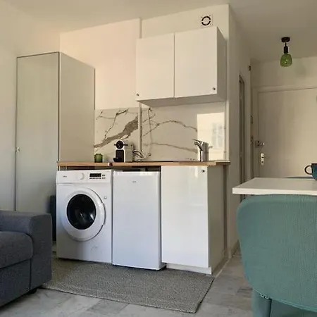 Lumineux Studio 20mins A Pieds De La Croisette Apartment