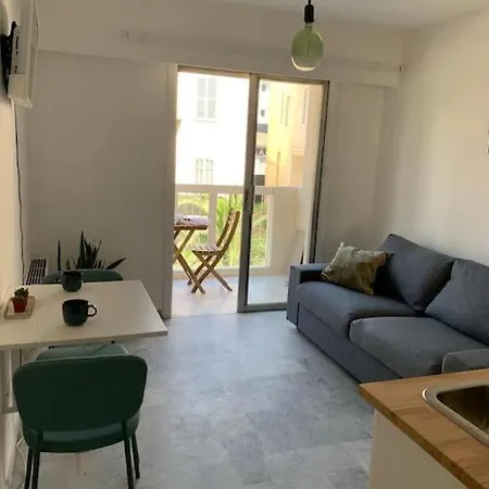 Apartment Lumineux Studio 20mins A Pieds De La Croisette Cannes